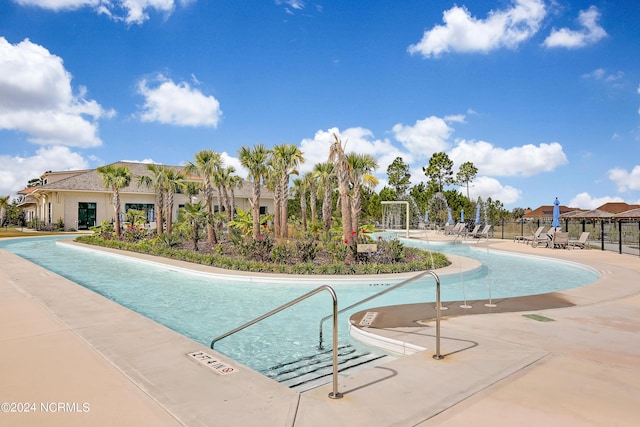 view of swimming pool