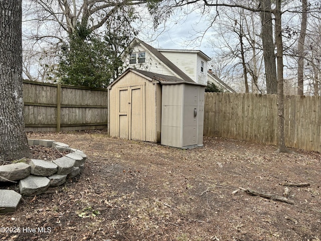 view of outbuilding