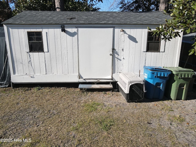 view of outbuilding