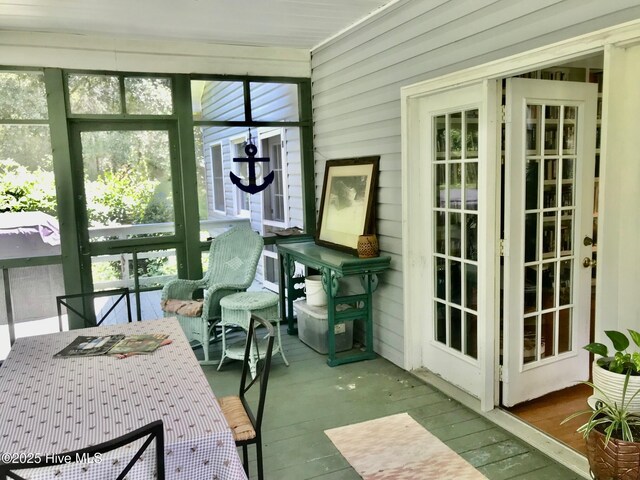 sunroom with a healthy amount of sunlight