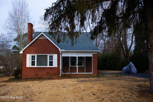 exterior space featuring a lawn