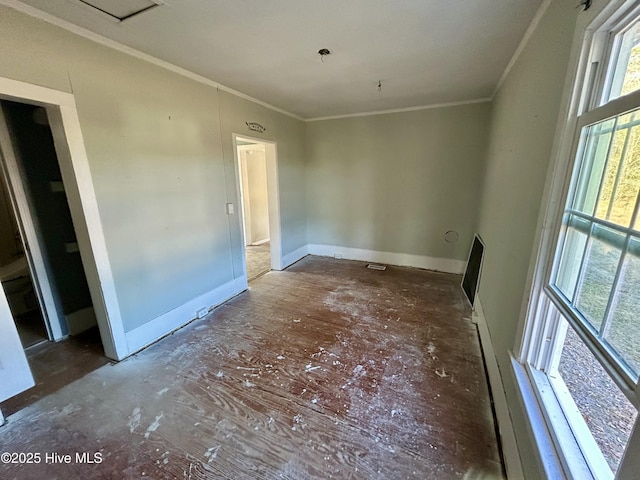 empty room with crown molding