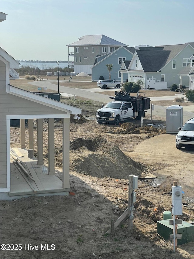 view of yard with a residential view