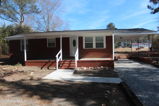 manufactured / mobile home with a carport