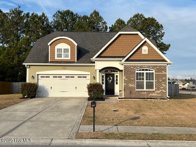 view of front facade with a garage