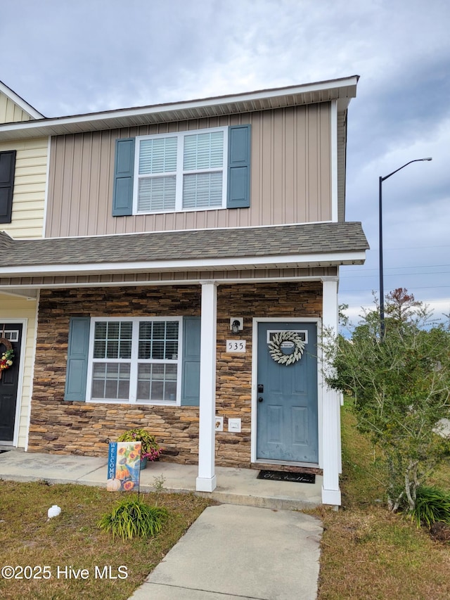 view of front of house