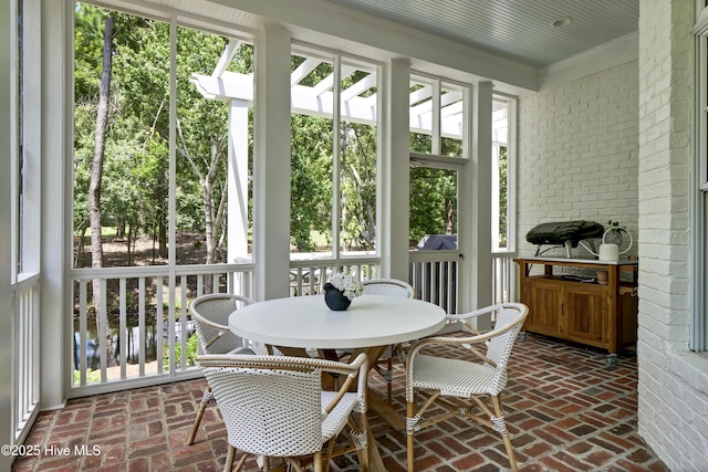 view of sunroom / solarium