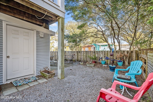 view of yard featuring a patio area