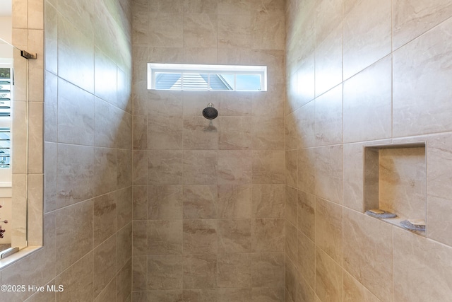 3604 Haughton Ln, Castle Hayne, NC 28429 - bathroom featuring a tile shower