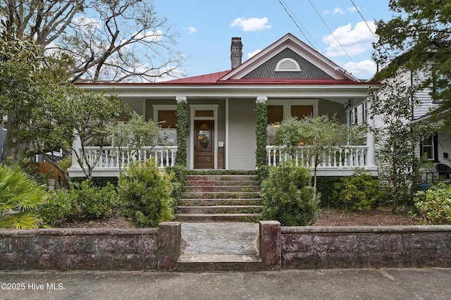 view of front facade featuring a porch