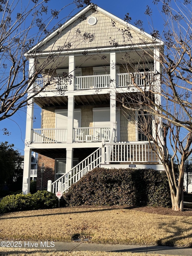 view of front facade