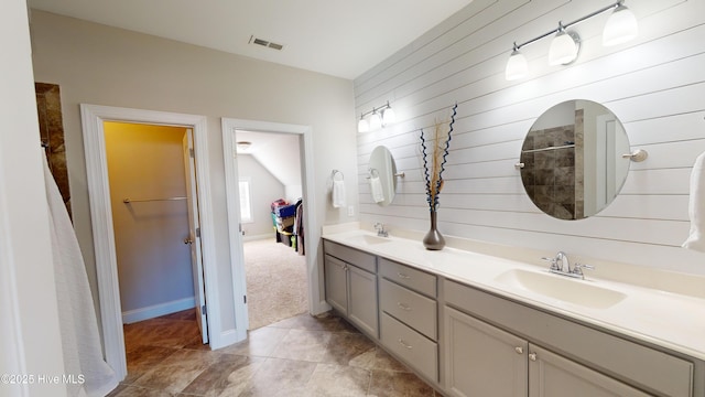 bathroom with vanity