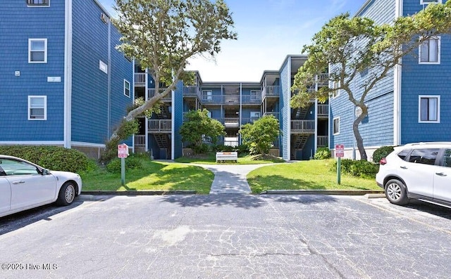 view of building exterior