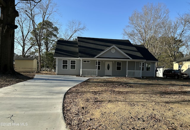 view of front facade featuring covered porch