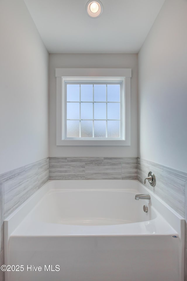 332 Grandview Dr, Hampstead, NC 28443 - full bath featuring a bath