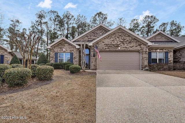 view of front facade featuring a garage