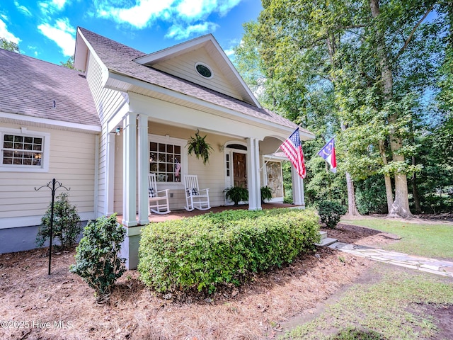 view of front of house featuring covered porch