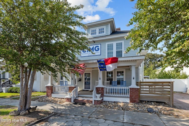 view of front of house with covered porch