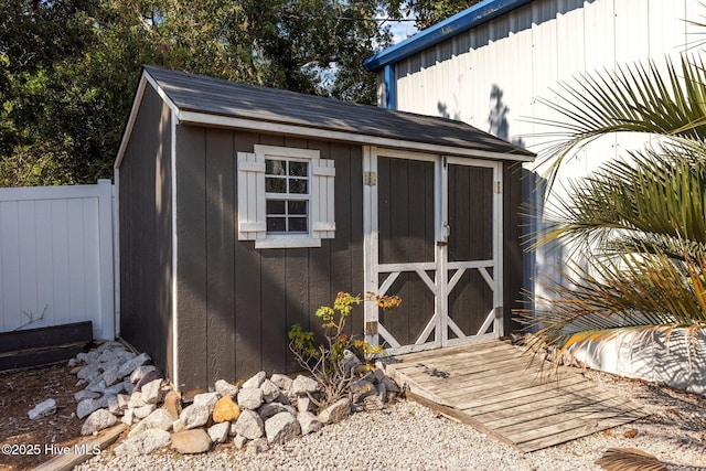 view of outbuilding