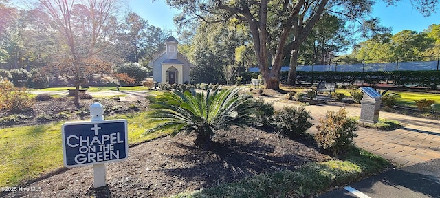 view of home's community