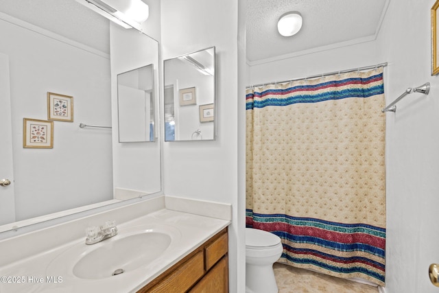 bathroom with vanity, a shower with shower curtain, a textured ceiling, and toilet