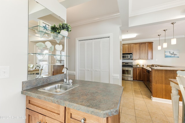 kitchen featuring stainless steel appliances, ornamental molding, sink, and light tile patterned flooring