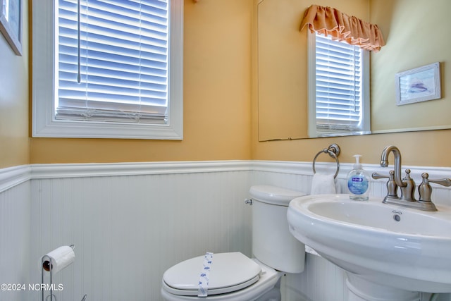 1981 New River Inlet Rd, North Topsail Beach, NC 28460 - bathroom featuring wainscoting