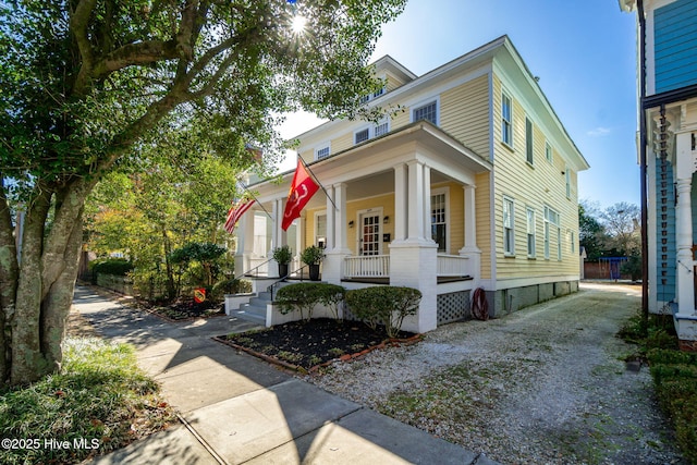 view of front of house featuring covered porch