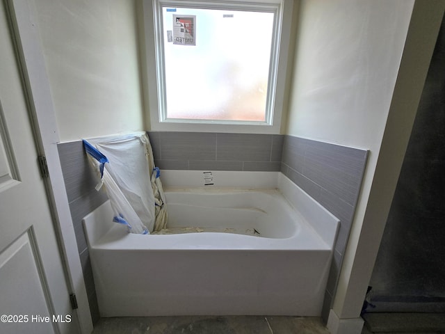 bathroom featuring a bathing tub