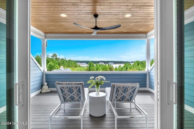 balcony with a ceiling fan