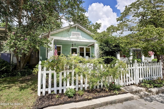 view of front of property