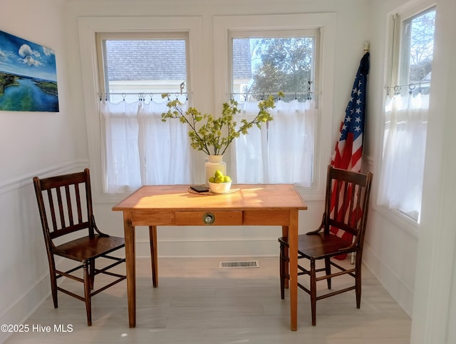 dining area featuring a healthy amount of sunlight