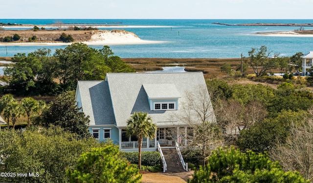 bird's eye view with a water view