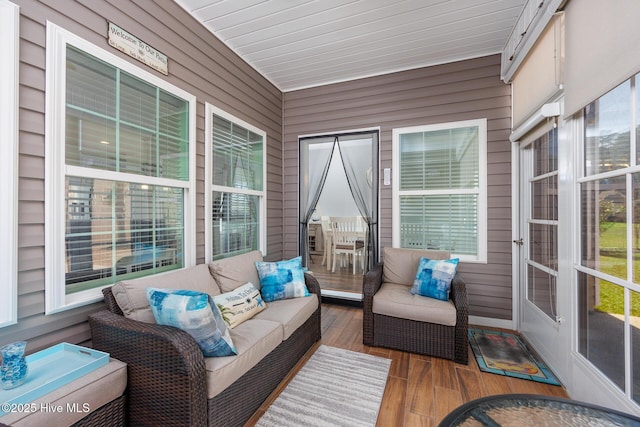 view of sunroom / solarium