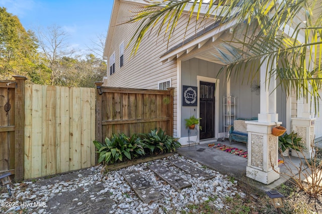 view of property entrance