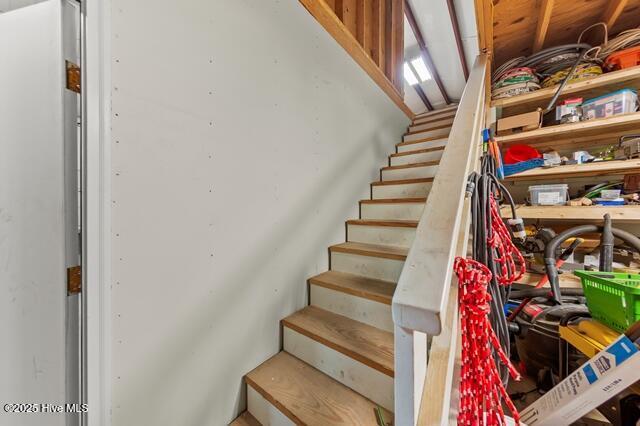 22327 NC Highway 55, Oriental, NC 28571 - view of stairway