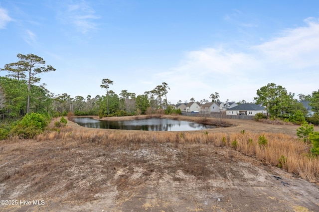 view of yard featuring a water view