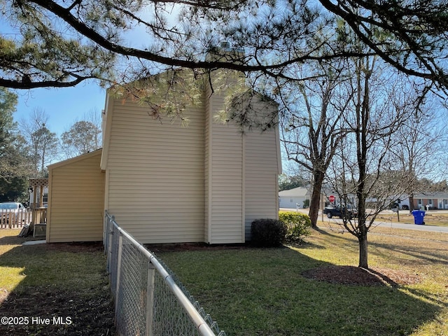 exterior space featuring a yard