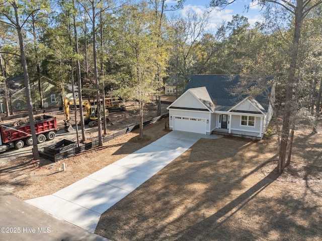 view of front of house featuring a garage