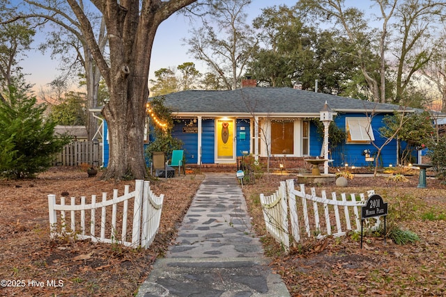 view of front of property