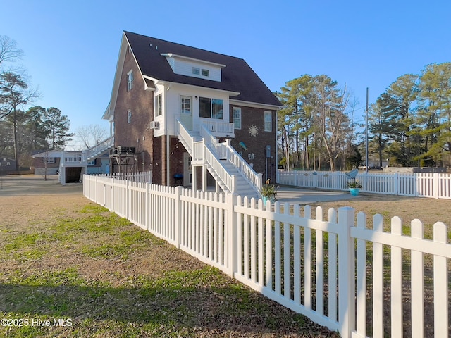 view of front of house