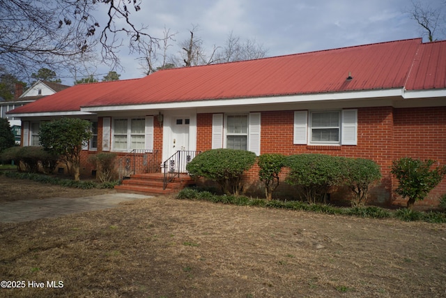 view of front of property