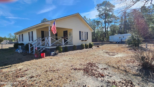 view of front facade with covered porch