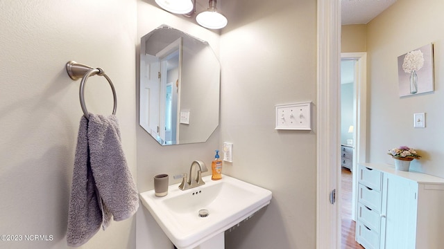 bathroom with sink