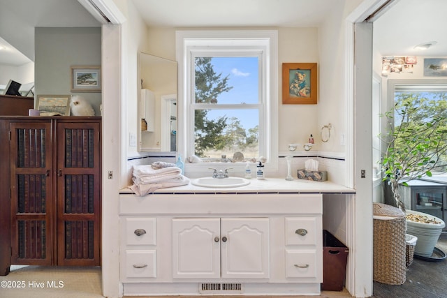 bathroom with vanity