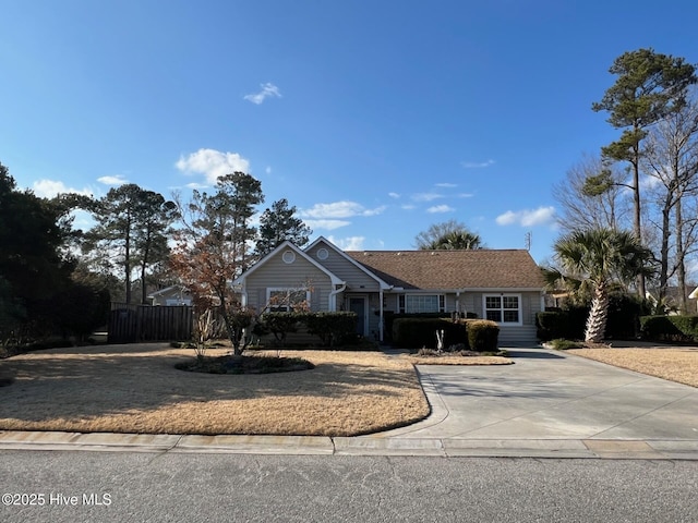 view of front of property