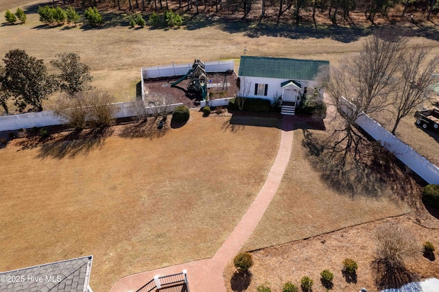 birds eye view of property featuring a rural view