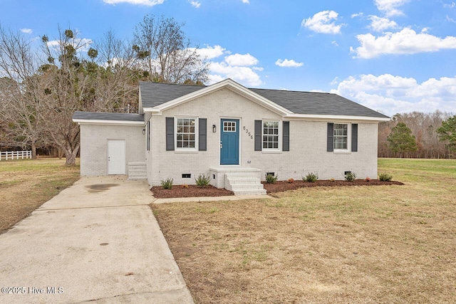 ranch-style home with a front yard