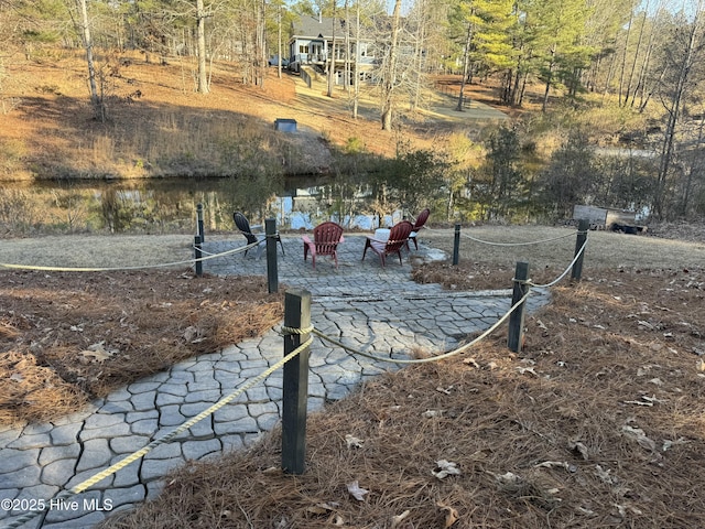 view of yard featuring a water view