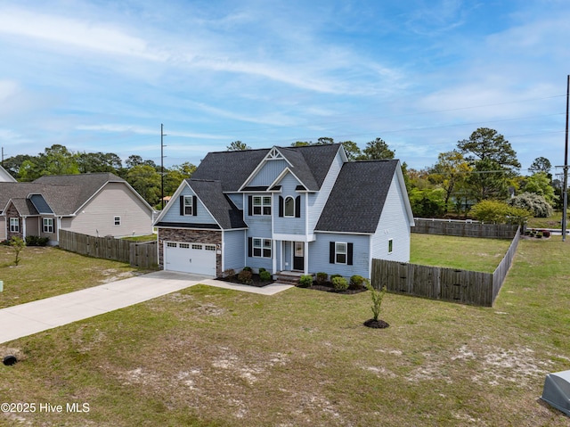 traditional home featuring fence, a front lawn, and driveway